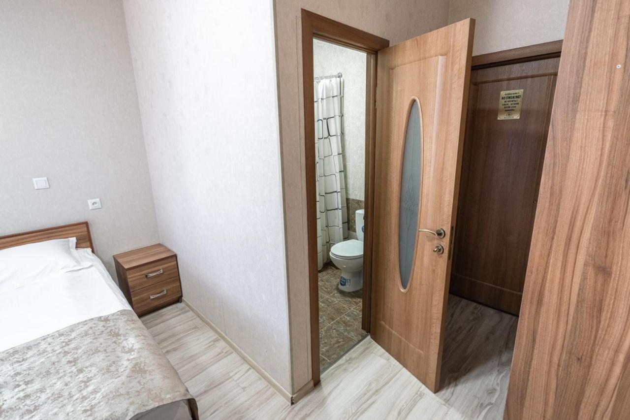 Madanur Hotel Karakol Kültér fotó