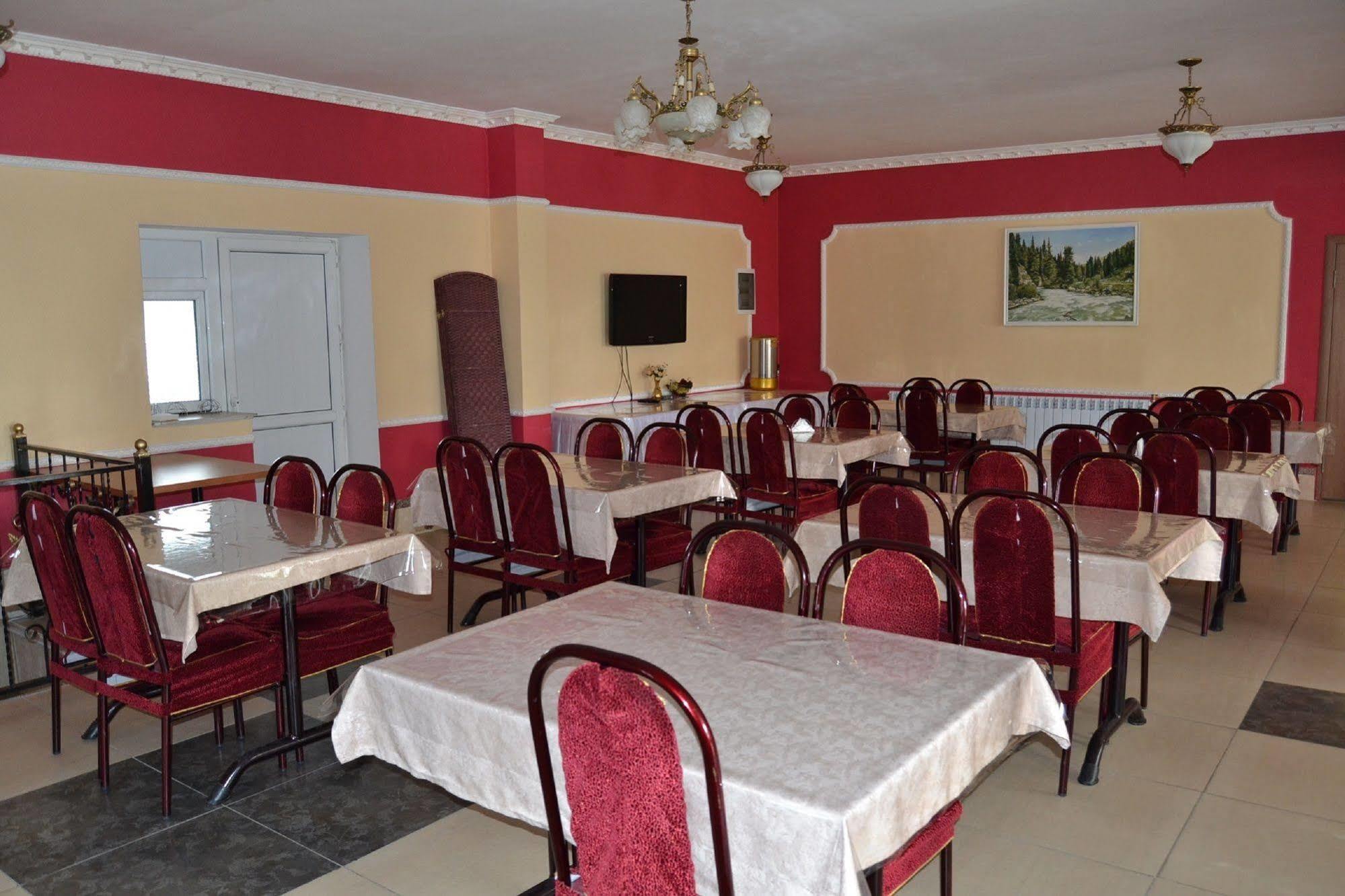 Madanur Hotel Karakol Kültér fotó