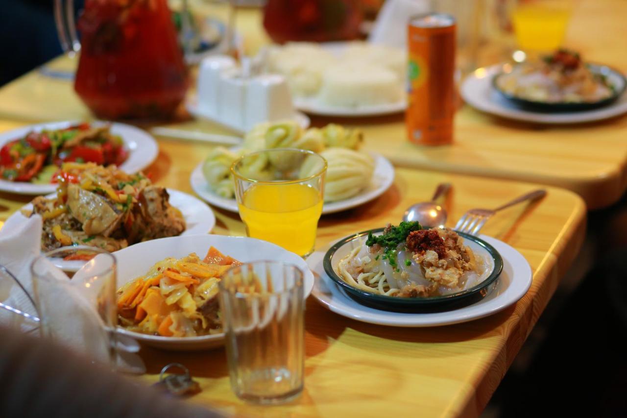 Madanur Hotel Karakol Kültér fotó