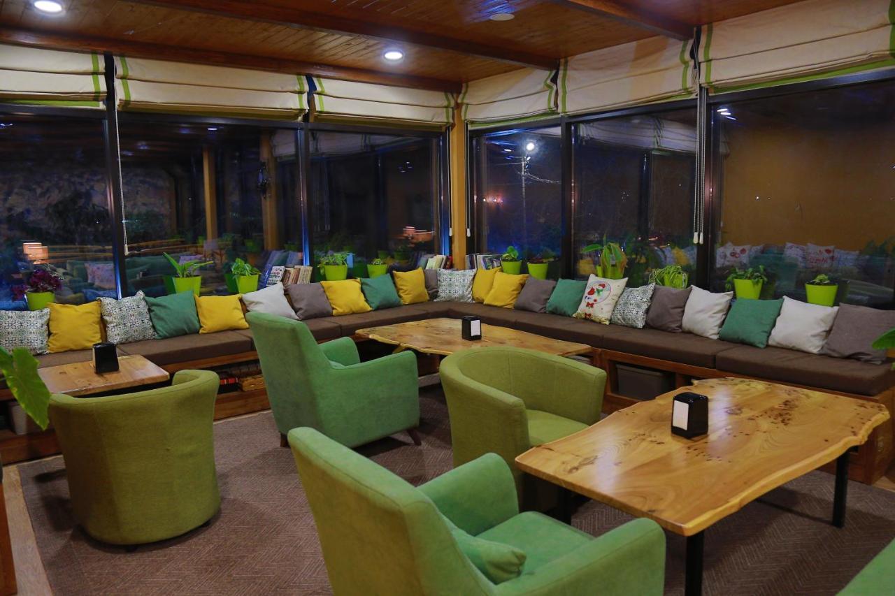 Madanur Hotel Karakol Kültér fotó